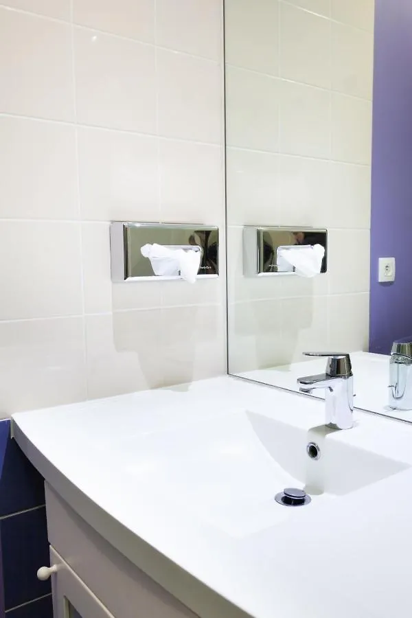 Apartament Cosy Apt With Balcony Near Buttes Chaumont *